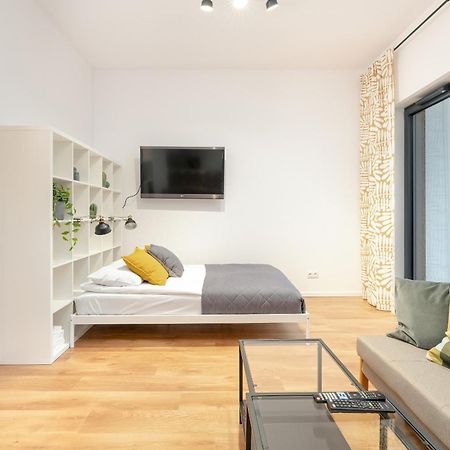 Cozy Studio With Balcony And Free Garage By Noclegi Renters Poznań Exteriör bild